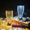 Çarşı Point® Balık Süzgeç Model USB Şarjlı Kumandalı 16Farklı Işık Modlu Masa Üstü Kristal Akrilik Led