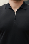 Erkek Deri Panel Detaylı Fermuar Yakalı Kısa Kollu Tişört