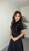 Kadın Kısa Kollu Bisiklet Yaka Gold Düğme Detay Midi Boy Elbise