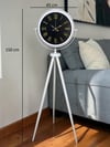 Lüks Beyaz Tripod Ayaklı Saat