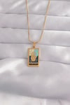 Mey İthalat® 316L Çelik Gold Renk Karışık Mineli El Figür Tarot Kolye