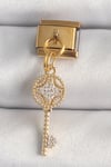 Mey İthalat® 316L Çelik Gold Renk Sallantı Zirkon Taşlı Anahtar Model Nomination Charm