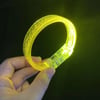 Mey İthalat® Sarı Led Işıklı Baskı Yapılabilen Pilli Bileklik Bilezik 1,5 cm Genişlik