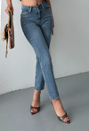 Mom Fit Kar Yıkama Bıyık Detaylı Jeans Pantolon D2006