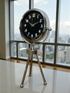 Silver Classic Tasarım Üç Ayaklı Metal Masa Saati