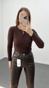 Hannah Acı Kahve 4 Düğmeli Fitilli Basic Triko