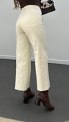 Milano Krem Yıkamalı Cepli Yarım Flare Jeans
