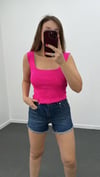Pembe Kare Yaka Atlet