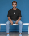 Beyaz Husky Mavi Göz Baskılı Unisex Oversize Tişört – Minimal Premium Husky Tasarım