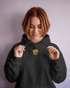 Golden Retriever Nakışlı Siyah Kadın Hoodie – Oversize Kapüşonlu Sweatshirt