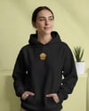 Golden Retriever Nakışlı Siyah Kadın Hoodie – Oversize Kapüşonlu Sweatshirt