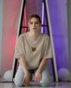Kadın Tekir Kedi Baskılı Oversize Tişört – Minimal Tabby Cat Tasarım