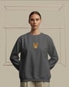 Kadın Tekir Kedisi Desenli Sweatshirt – Minimal Göğüs Baskılı, Rahat Kesim