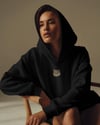 Ragdoll Kedili Hoodie Unisex %100 Pamuk | Siyah Kapüşonlu Sweatshirt Göğüs Ortası Minimal Logo