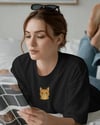 Sarman Kedi Baskılı Kadın Oversize Tişört – Minimal Turuncu Kedi Tasarım