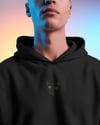 Siyah Kedi Kedili Hoodie Unisex %100 Pamuk | Siyah Kapüşonlu Sweatshirt Göğüs Ortası Minimal Logo