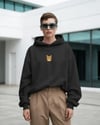Turuncu Tekir Kedili Hoodie Unisex %100 Pamuk | Siyah Kapüşonlu Sweatshirt Göğüs Ortası Minimal Logo