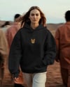 Turuncu Tekir Kedili Hoodie Unisex %100 Pamuk | Siyah Kapüşonlu Sweatshirt Göğüs Ortası Minimal Logo