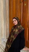 Arve Şal - HakiArve Şalrosen design