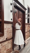 Beyaz Fitilli Kadife Viola Elbise