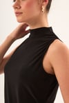 Siyah Belden Büzgü Detaylı Likralı Slim Fit Yarım Balıkçı Yaka Yumuşak Dokulu Body