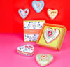 Baci Milano Mamma Mia Çiçek Desenli Dekoratif Obje 12 cm x 11,5 cm x 4 cm