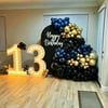 13 Yaş Siyah & Altın Işıklı Balon Süsleme Konsepti