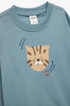 Koton Erkek Bebek Pamuklu Uzun Kollu Bisiklet Yaka Kaplan Baskılı Oversize Sweatshirt