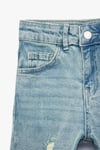 Koton Erkek Çocuk Pamuklu Yıpratılmış Detaylı Düğmeli Cepli Bermuda Denim Şort