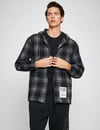 Koton Erkek Ekoseli Kapüşonlu Sweatshirt Cep Detaylı Fermuarlı Etiket Baskılı