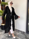 Krep Kumaş Şifon Ve Taş Detaylı Önü Volanlı İkili Abaya Elbise -Siyah