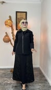 Turkuaz Kumaş Dantel Kumaş Kombinli Etekli Takım -Siyah