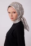 Bej Çiçek Desen %100 Twill İpek Eşarp 4319-83