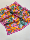 Gri Çiçek Desen %100 Twill İpek Eşarp 4107 - 34