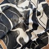 Sisley Sura Saf İpek Eşarp Siyah Desen 2043