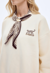 Fular ve Nakış Detaylı Oversize Sweatshirt Bej
