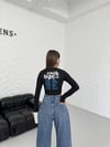 Bisiklet Yaka Yazılı Baskılı Fiyonklu Crop Bluz