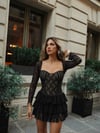 Kare Yaka Büzgülü Eteği Şortlu Kat Kat Mini Dantelli Elbise