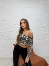 Tek Omzu Açık Uzun Kol Leopar Crop Bluz