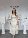 Işıltılı Parlak Şifon Kat Kat Detaylı Askıları Fırfırlı Kare Yaka Elbise - Krem