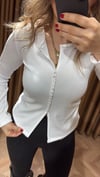 Ekru Ön Düğmeli Bluz