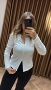 Ekru Ön Düğmeli Bluz