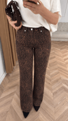Leo Brown Jean