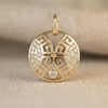Desenli Yuvarlak Kolye Ucu, Zirkon- 14K Altın Rengi Kaplama, 1,6 cm