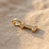 I Harfi Zirkon Taşlı Minimal Kolye Ucu  - 14k Altın Kaplama - 5 x 17 mm