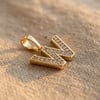 W Harfi Zirkon Taşlı Minimal Kolye Ucu  - 14k Altın Kaplama - 12 x 16 mm