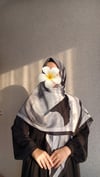 Flora Desen Pamuklu Eşarp-Siyah