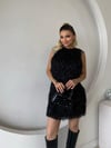 SAÇAKLI SİYAH MİNİ ELBİSE