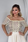 SARI KOMBİNE DESENLİ DANTELLİ TOP