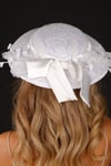 Kırık Beyaz Vualet Nikah Şapkası Vera Dantel Çiçekli Gelin Aksesuarı